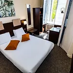 Отель De Champagne 3*