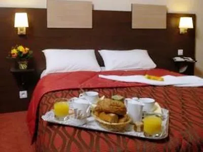 De Champagne Hotel 3*