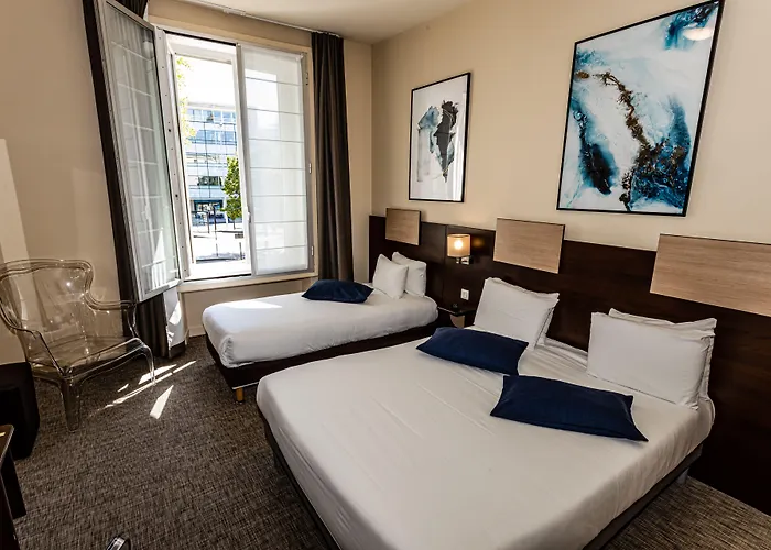 Otel De Champagne 3*