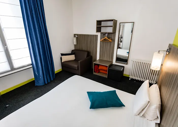 De Champagne Otel 3*