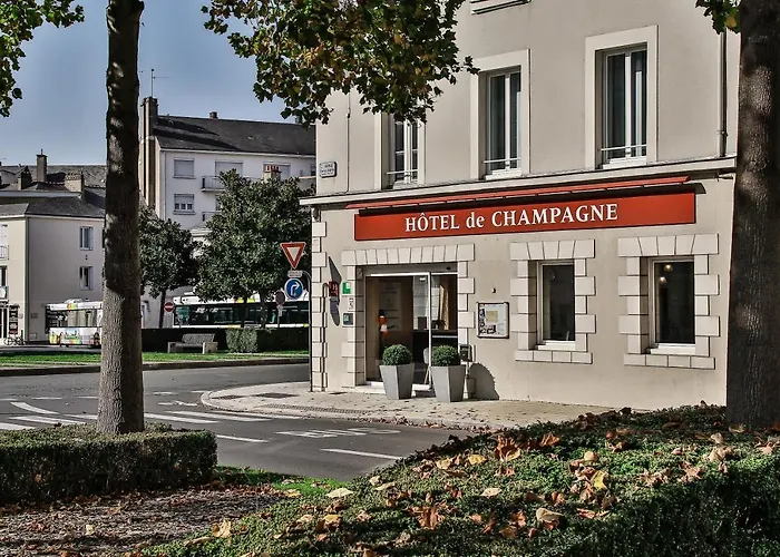 De Champagne Otel